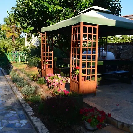 Appartamento Vrkljan Pola