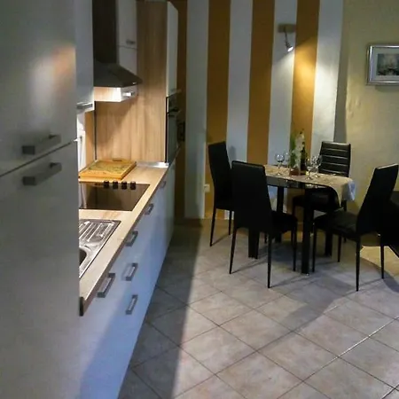 Vrkljan Appartamento Pola