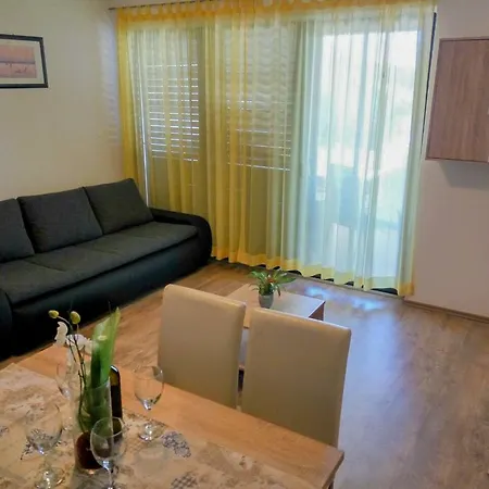 Vrkljan Appartamento Pola